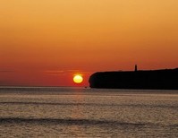 能取岬と朝日の画像